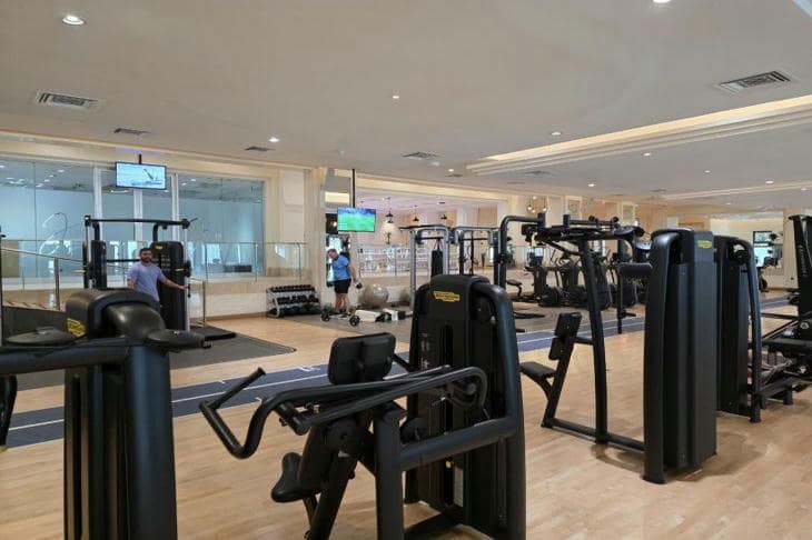 Prečo by ste mali trénovať silu, aj keď sa nechcete stať „športovcom“: skryté výhody, o ktorých vám posilňovne nehovoria